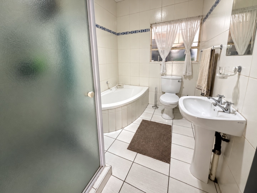 3 Bedroom Property for Sale in Maraldi Estate Free State